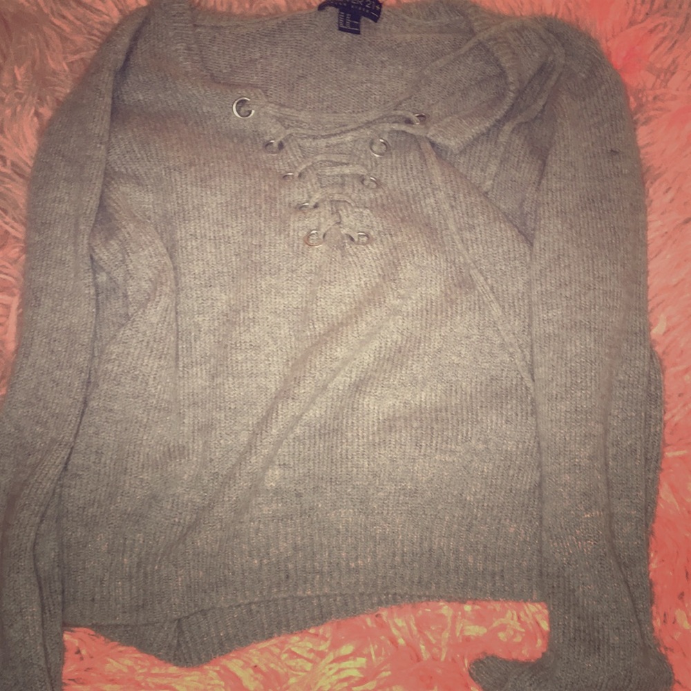 Sweater crop